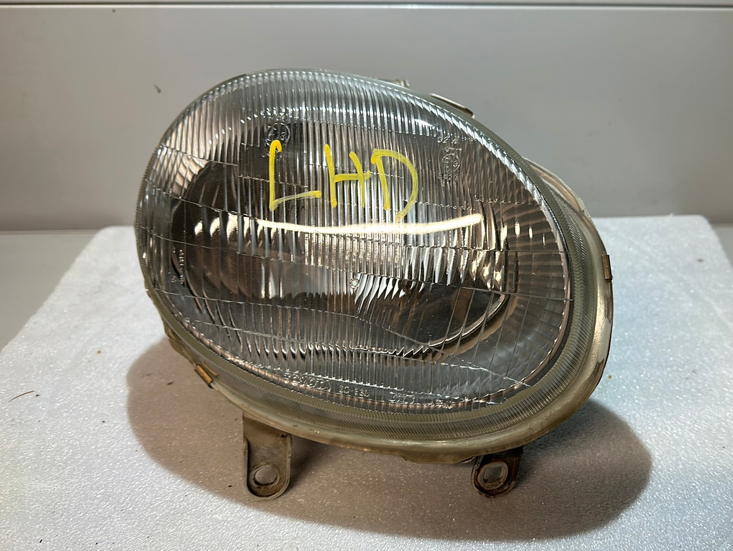 Headlight right LHD EU Spec height adjustment Toyota Celica ST202 AT200 ST205 GT4 GT FOUR