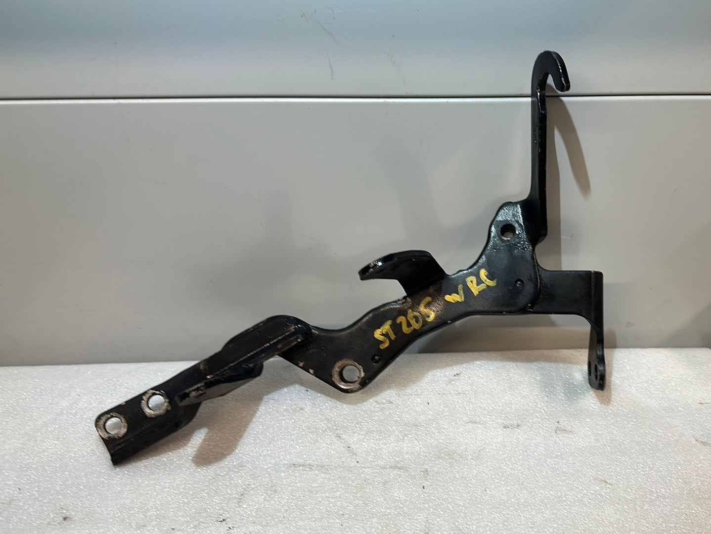 Holder engine hook Toyota Celica ST205 WRC GT4 GT FOUR