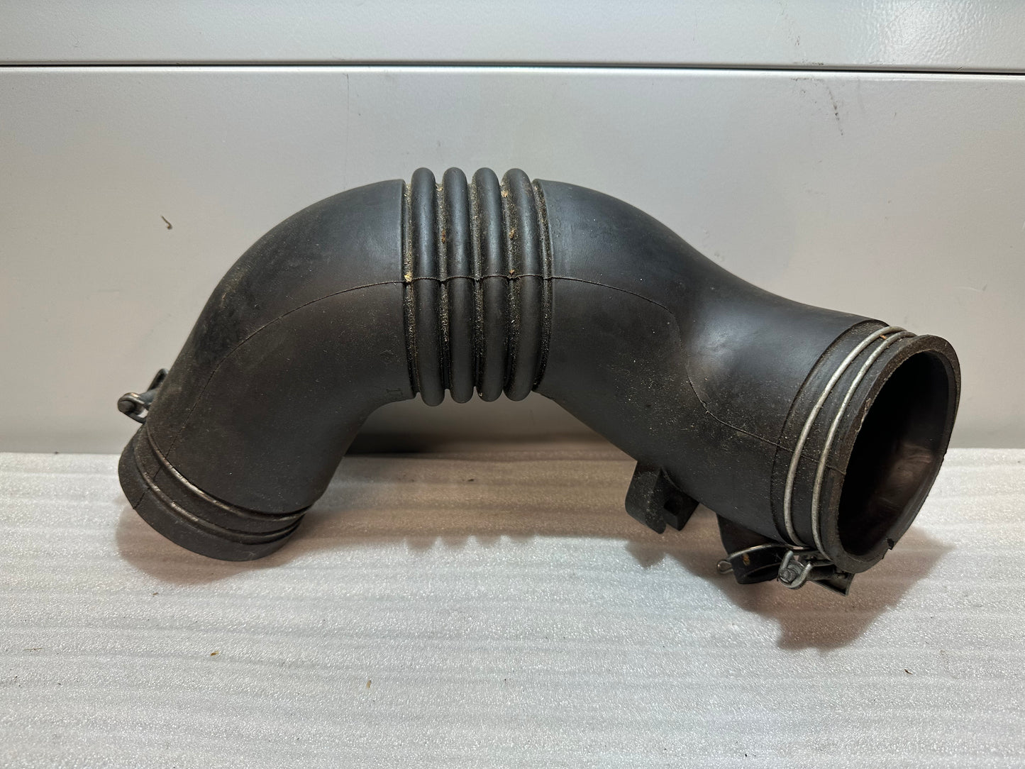 Ansaug Schlauch Luftfilter Turbo Toyota Celica ST205 GT FOUR GT4 17881-74590