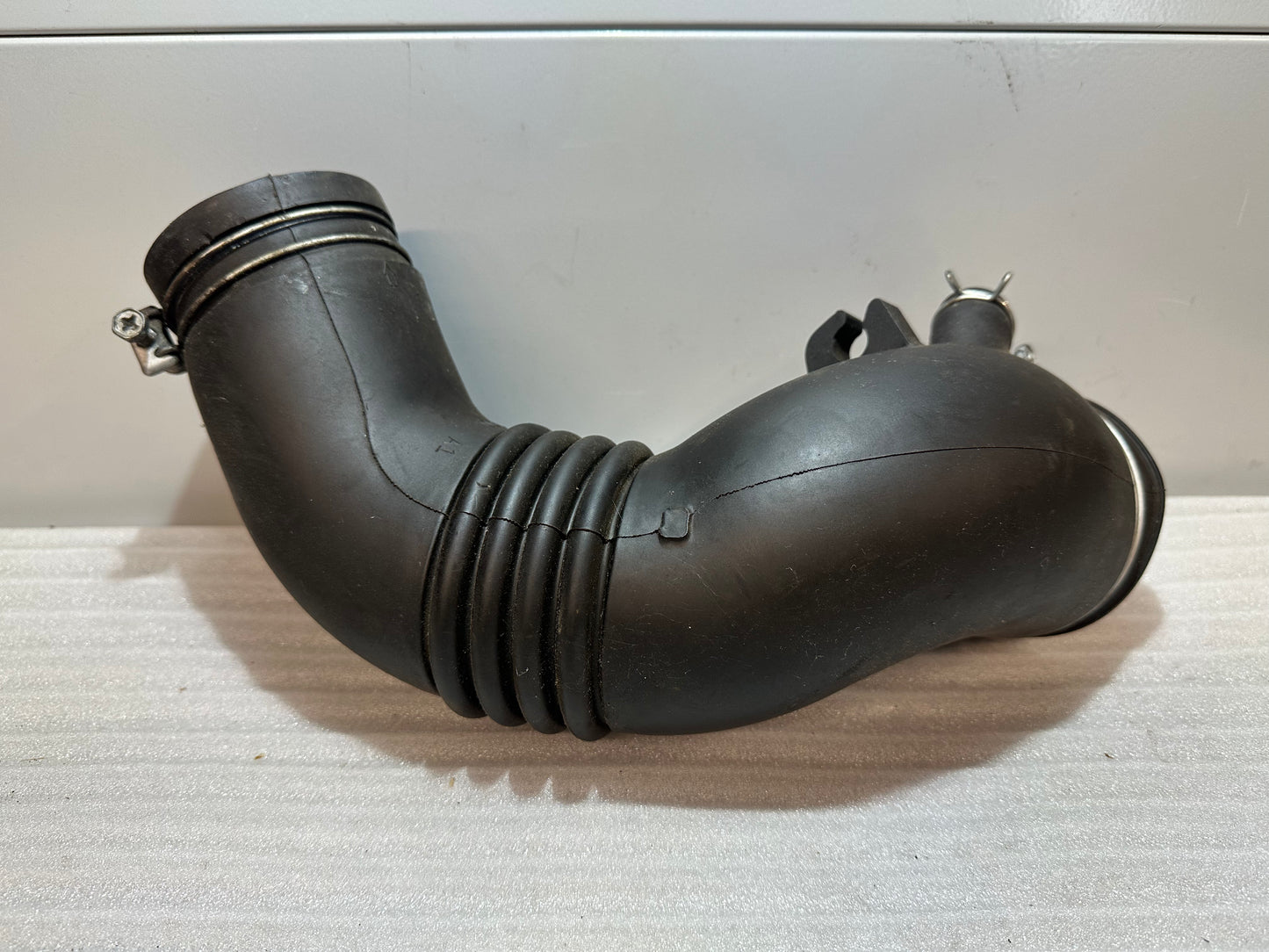 Ansaug Schlauch Luftfilter Turbo Toyota Celica ST205 GT FOUR GT4 17881-74590
