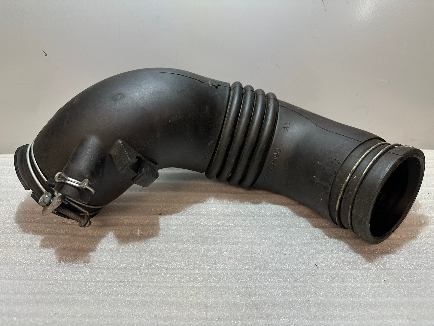 Ansaug Schlauch Luftfilter Turbo Toyota Celica ST205 GT FOUR GT4 17881-74590