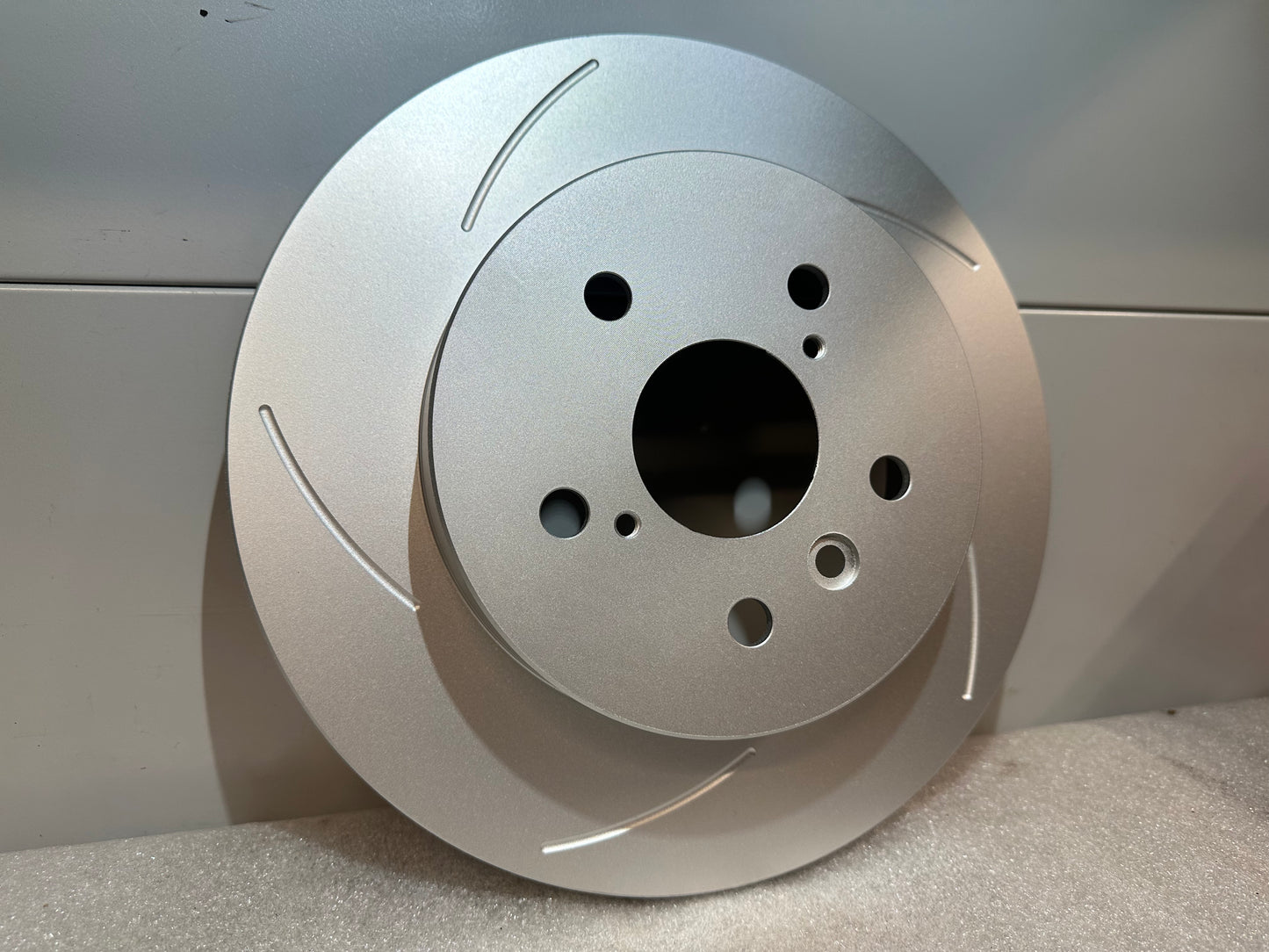 Rear left brake disc for Toyota GR Yaris