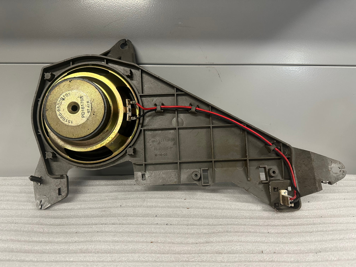 Lautsprecher Halterung hinten rechts Toyota Celica AT200 ST202 ST205 GT FOUR GT4 86160-2B210