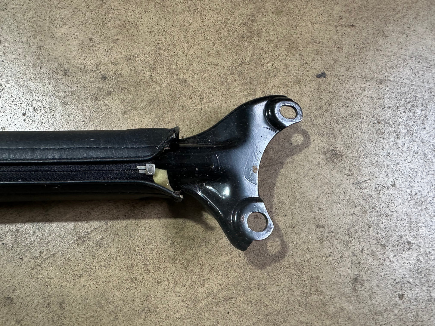 Domstrebe hinten Lederabdeckung Toyota Celica ST205 GT FOUR GT4 53605-20010 53605-20020