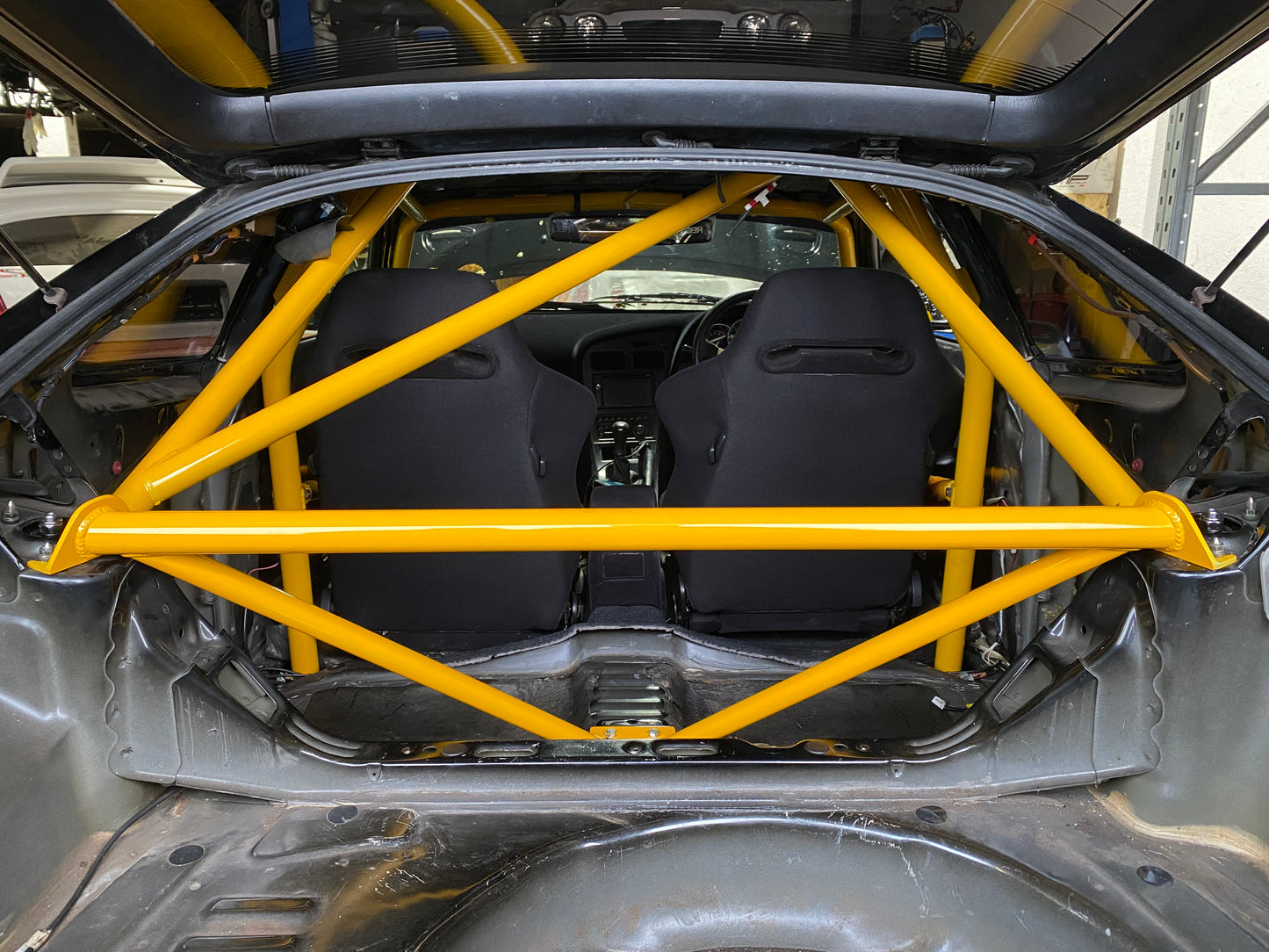 3 Punkt Domstrebe Gurtstrebe hinten Toyota Celica ST202