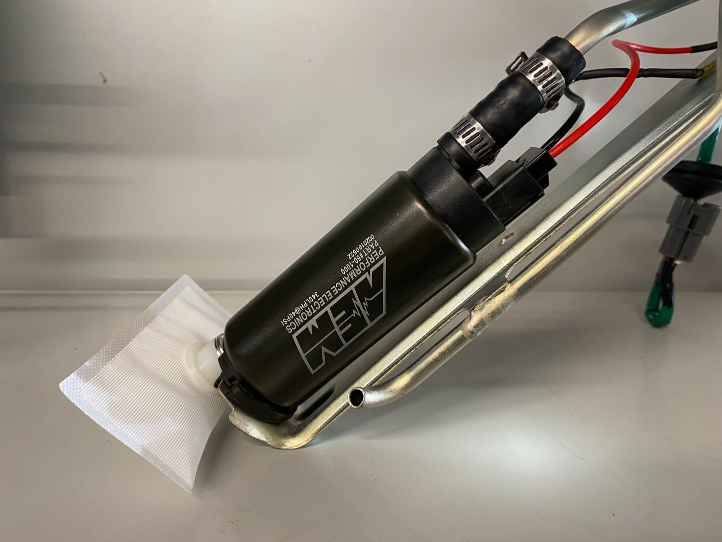 Benzinpumpen Halter AEM 340LPH Benzinpumpe Toyota Celica ST185 ST205 GT4 GT FOUR