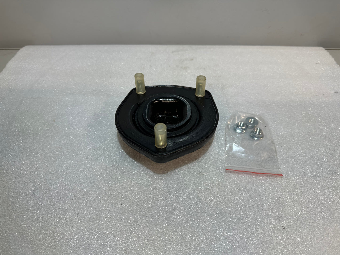 Rear strut mount Toyota Celica ST202 GT AT200 T20