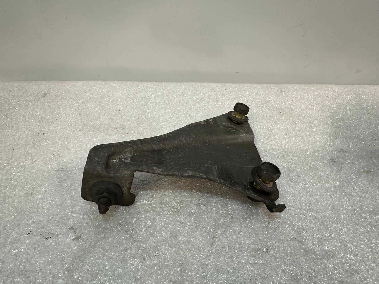 Alternator cooling hose bracket Toyota Celica ST205 GT4 GT FOUR 27295-74030