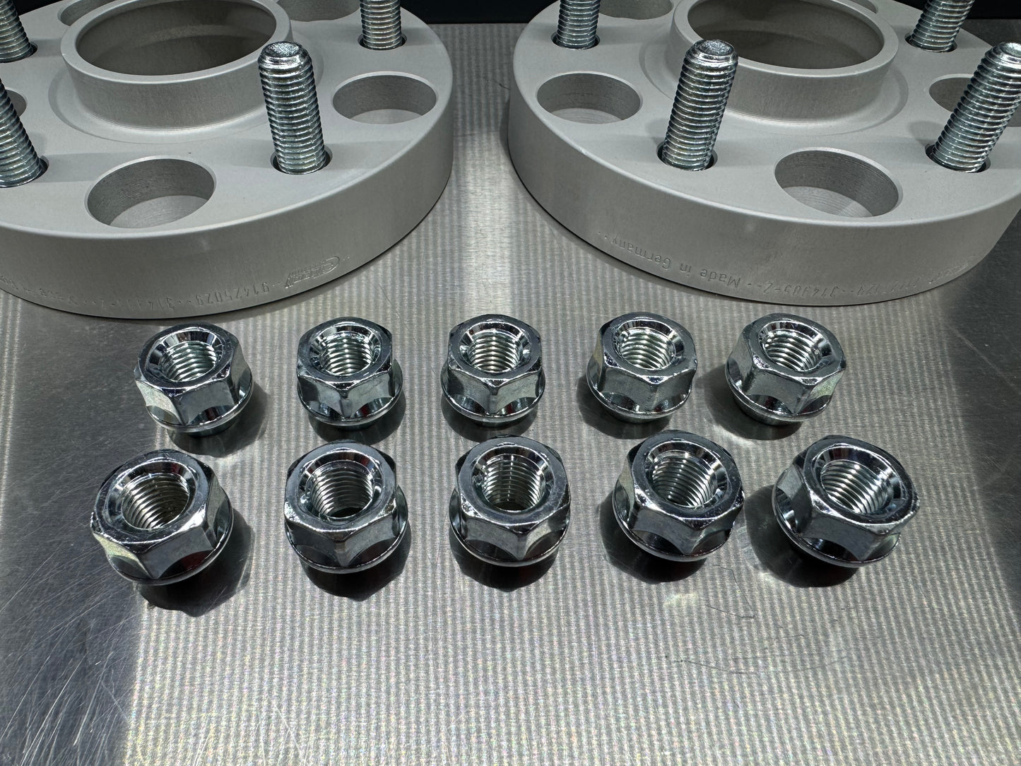 Eibach Spurplatten 25mm Toyota GR Yaris