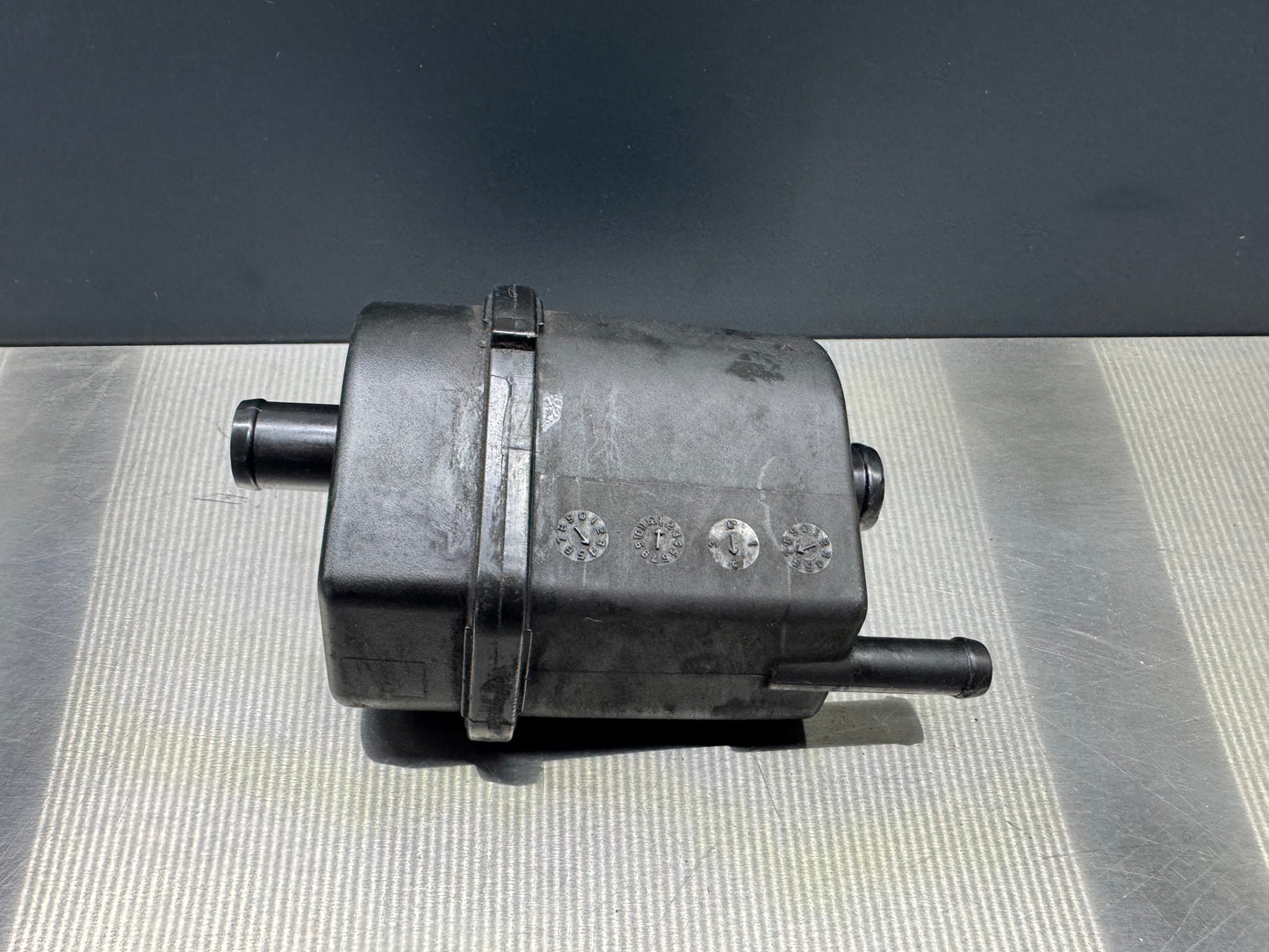 Ölabscheider Oil Catchcan Kurbelgehäuse Entlüftung Toyota Celica ST205 GT4 GT FOUR MR2 SW20 Turbo 12211-88480