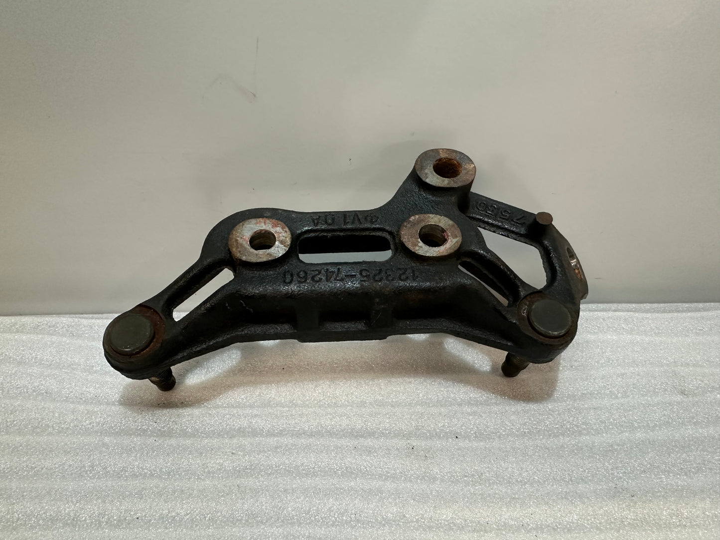 Upper gearbox bracket Toyota Celica ST205 GT4 GT FOUR 12325-74230