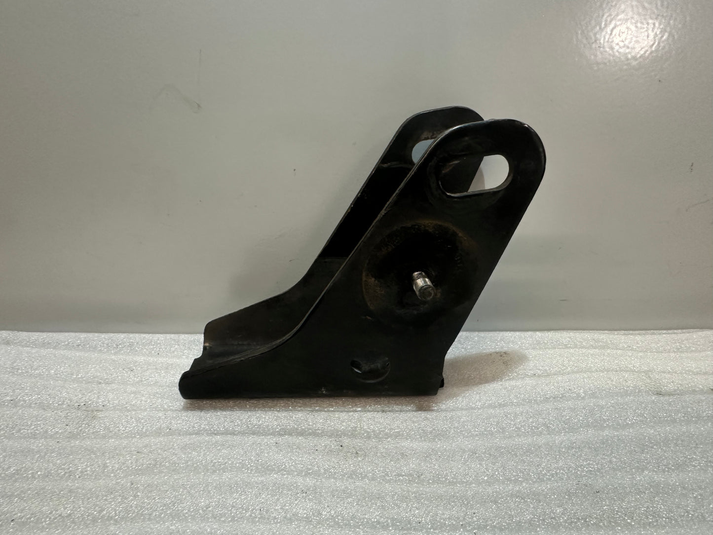 Front gearbox bracket Toyota Celica ST205 GT4 GT FOUR 12311-74160