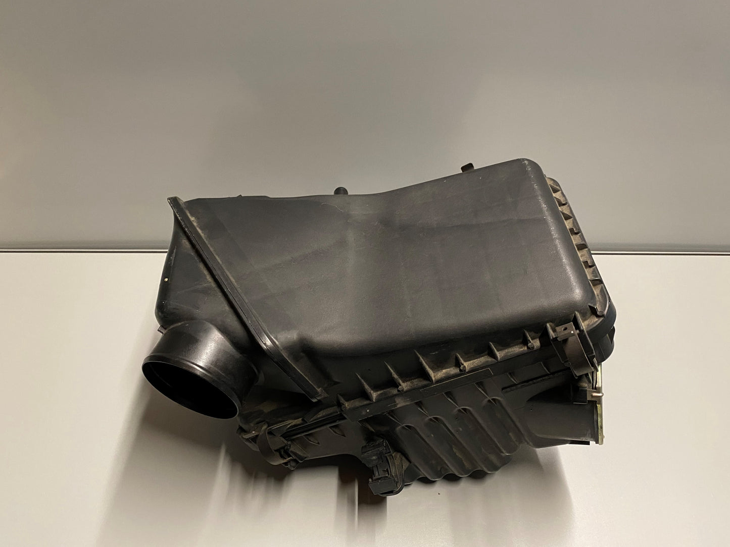 OEM air filter box Toyota Celica ST205 GT FOUR GT4