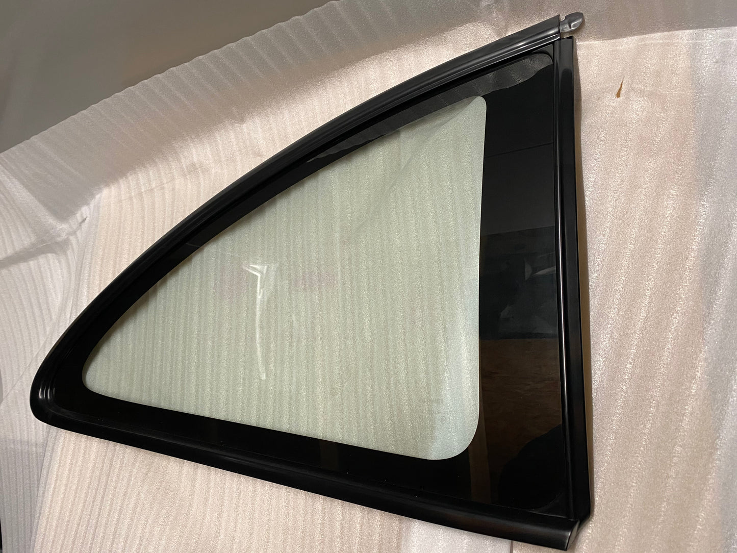 Rear right triangular window Toyota Celica ST205 ST202 AT200 GT4 GT FOUR 62710-20260